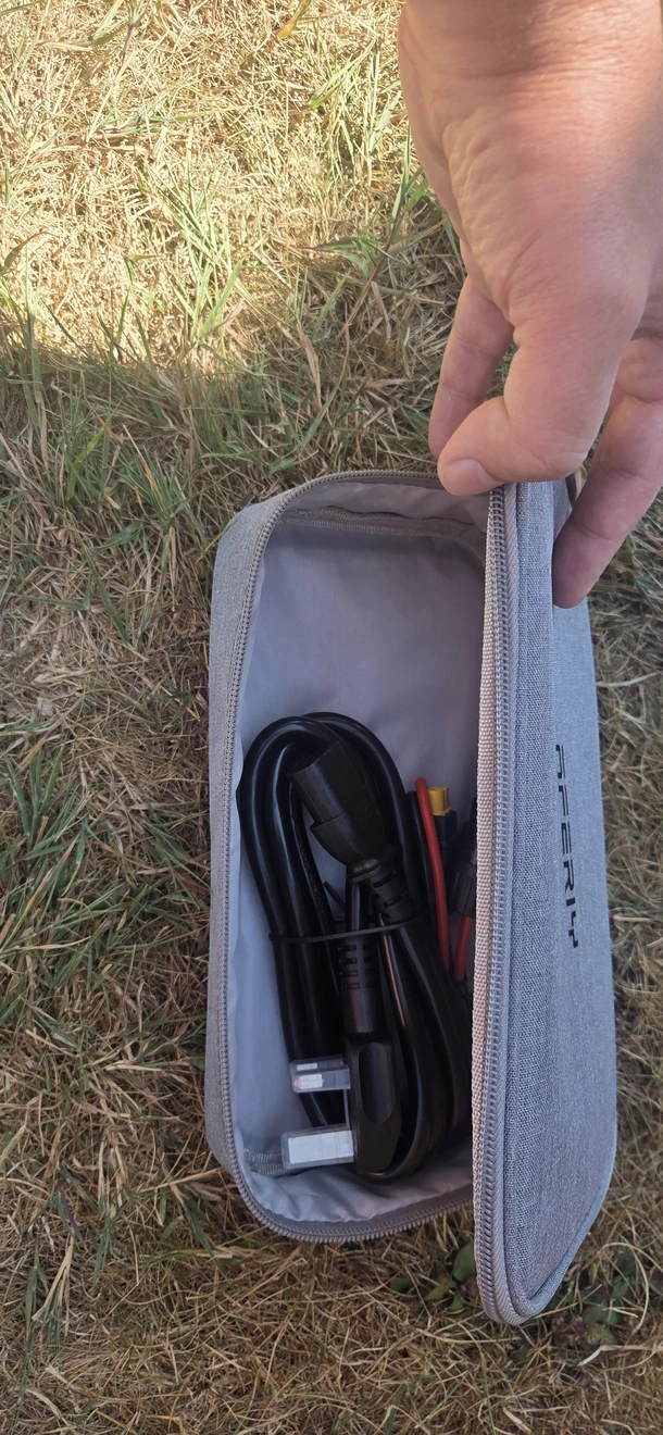 Included power cables and XT60 adapter